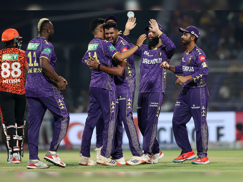 KKR Crush SRH
